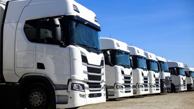 Jak sfinansować zakup auta do&nbsp;firmy? Przegląd możliwych opcji